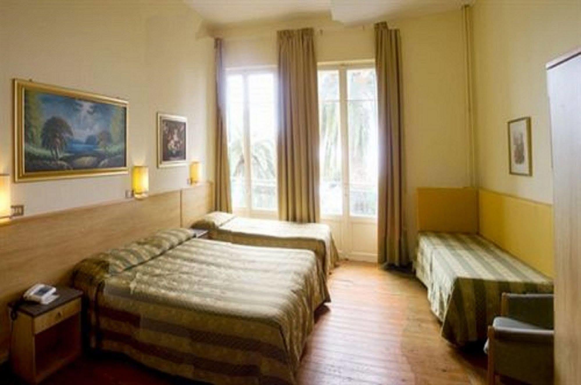 Hotel Petit Royal Ospedaletti Zewnętrze zdjęcie